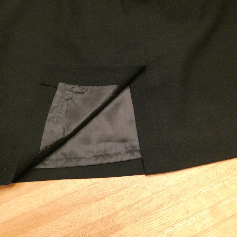 Classic Style Skirt EUC - Picture 5 of 8